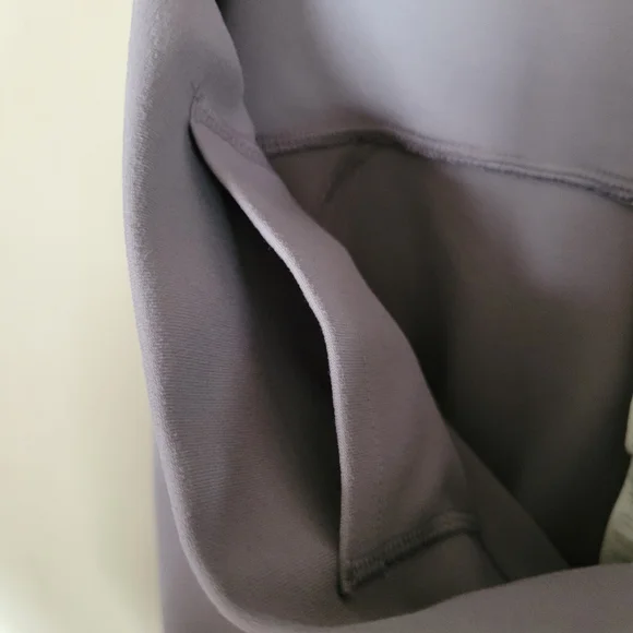 EUC Fabletics PowerHold Leggings - Picture 6 of 6